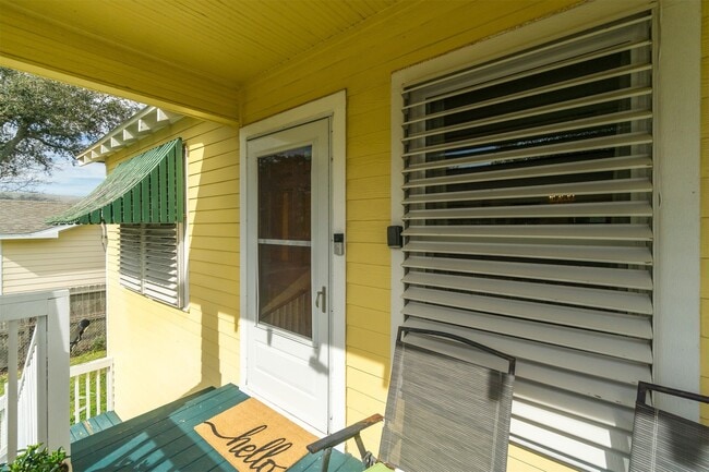 Foto del edificio - 3602 Ave Q 1/2