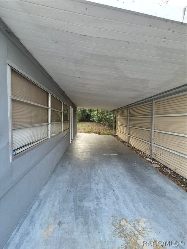 Building Photo - 11 S Barbour St