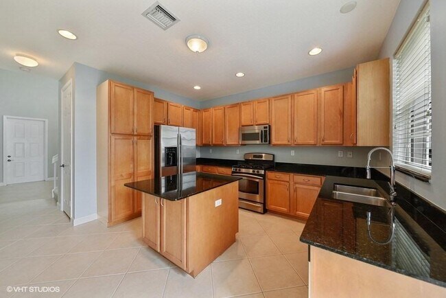Building Photo - 524 Tomahawk Ct