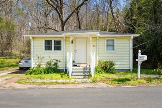 Photo - 217 Stephens Rd House