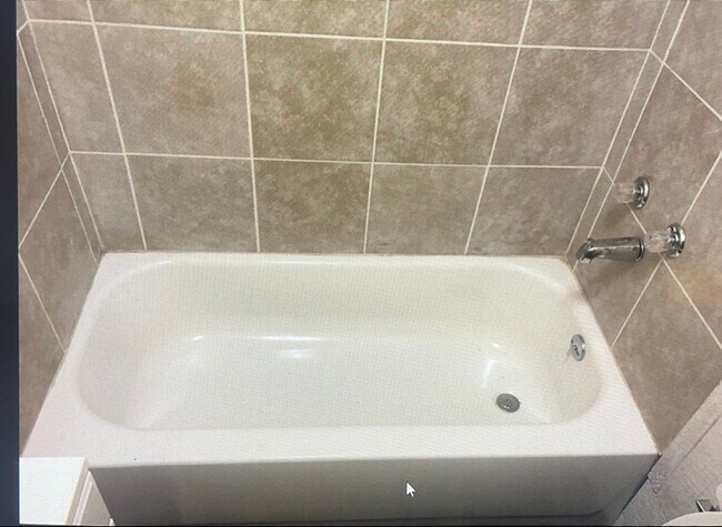 Foto del edificio - 165 Cooper Rd