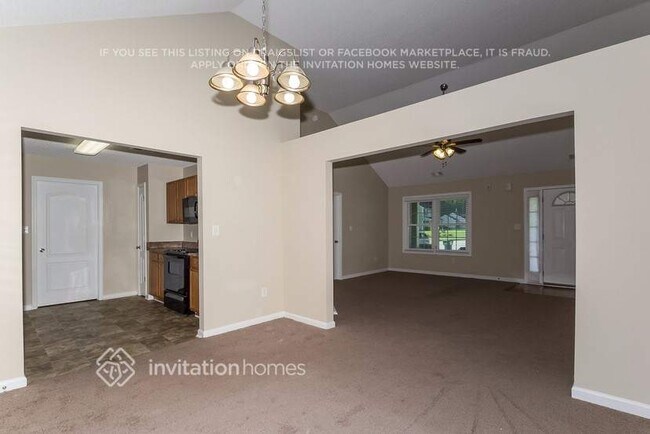 Foto del edificio - 4930 Brookwood Pl