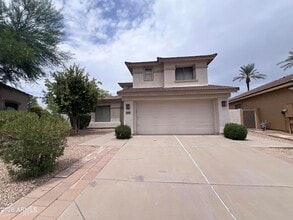 Building Photo - 218 E Sunburst Ln