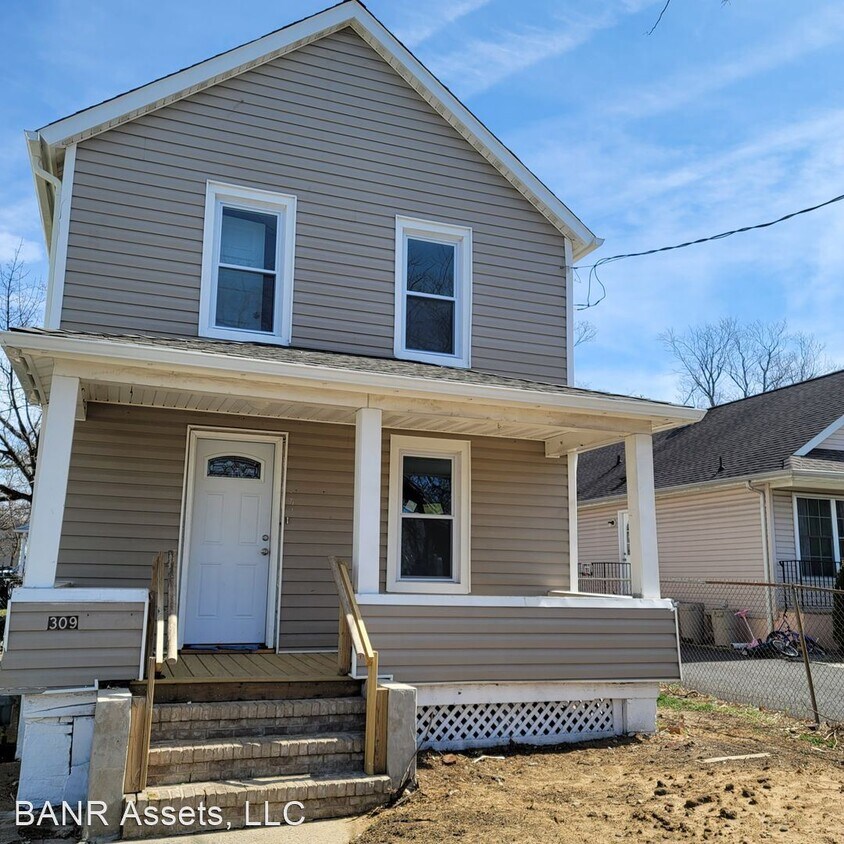 Primary Photo - 3 br, 1.5 bath House - 309 Shrewsbury Ave