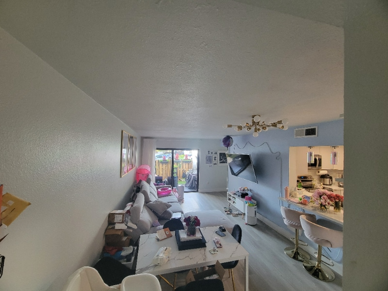 Primary Photo - 9415 Fontainebleau Blvd