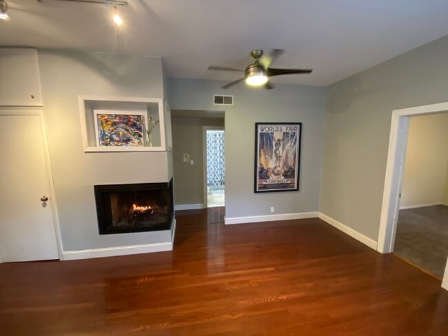 Building Photo - 743 W California Ter