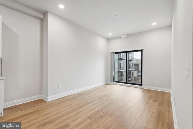 Foto del edificio - 2143 E Lehigh Ave