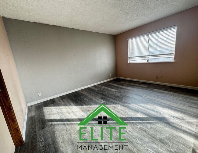 Foto del edificio - **Charming 3-Bedroom Home in a Quiet Sacra...