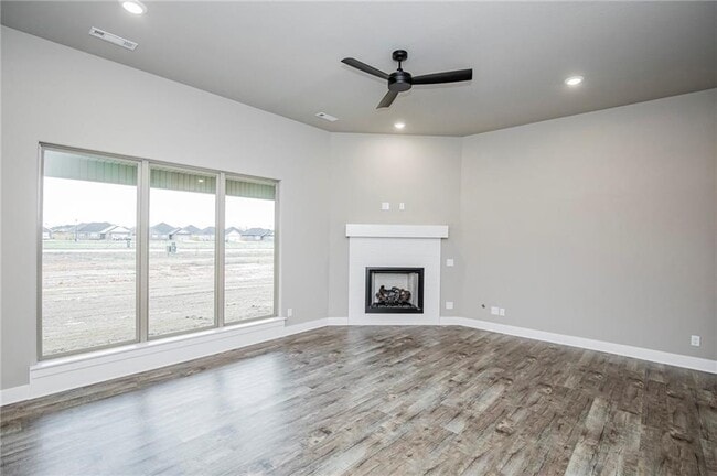 Foto del edificio - 1249 Seay Cir