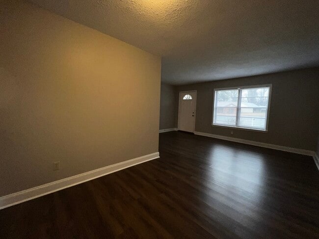 Building Photo - 3552 Vanderwood Dr