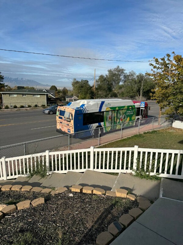 Foto del edificio - 1509 S Foothill Dr