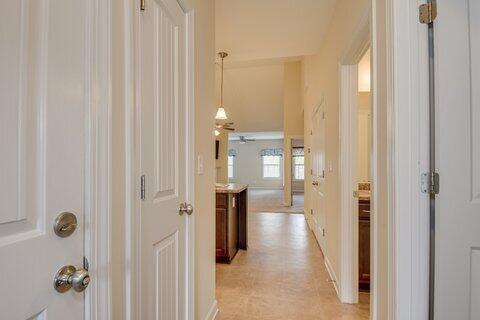 Building Photo - 929 Erika Ln