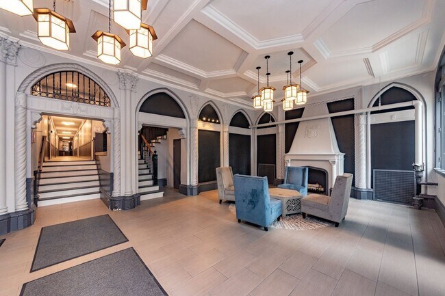 Foto del edificio - 505 W Belmont Ave