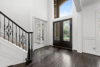 Building Photo - 3627 Vashon Ln