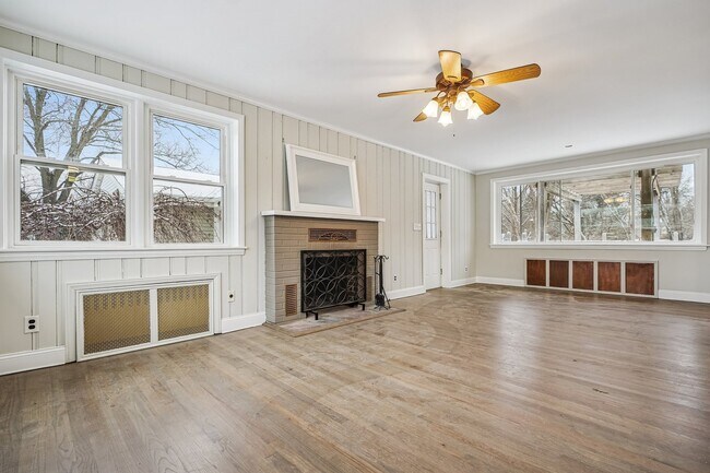 Foto del edificio - 68 Valley Rd