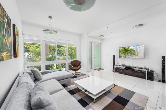 Foto del edificio - 87 N Shore Dr