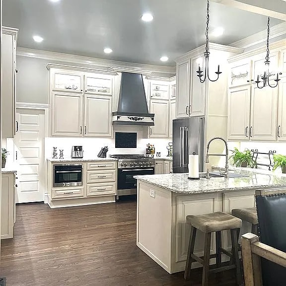 Building Photo - 613 S Fulton St