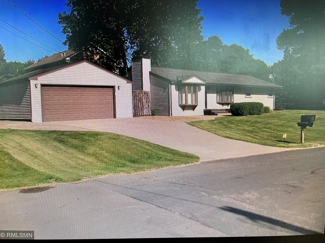 3720 Hamilton Ave, Wayzata, MN 55391 House Rental in Wayzata, MN