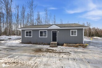 Building Photo - 3600 Vale Ave