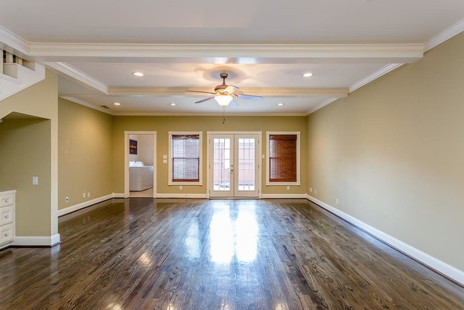 Foto del edificio - 940 Wycliffe Dr