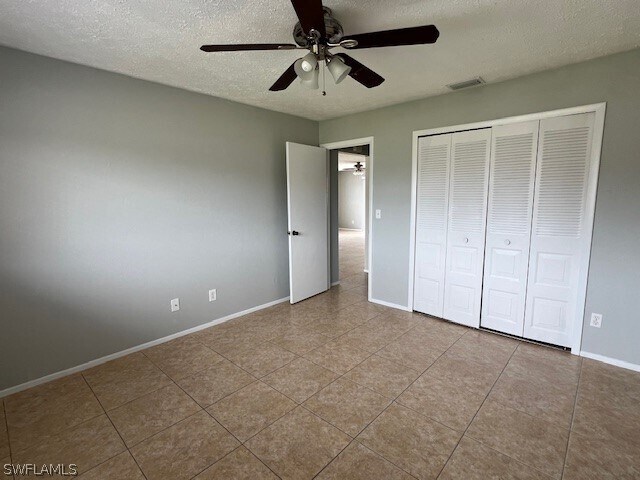 Foto del edificio - 1206 Diplomat Pkwy E