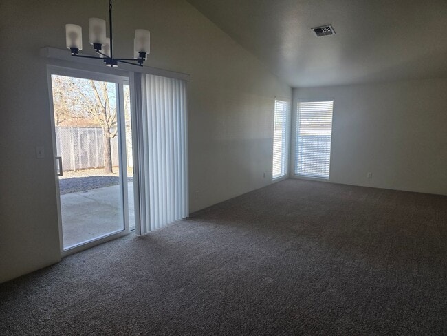 Building Photo - WD 2207