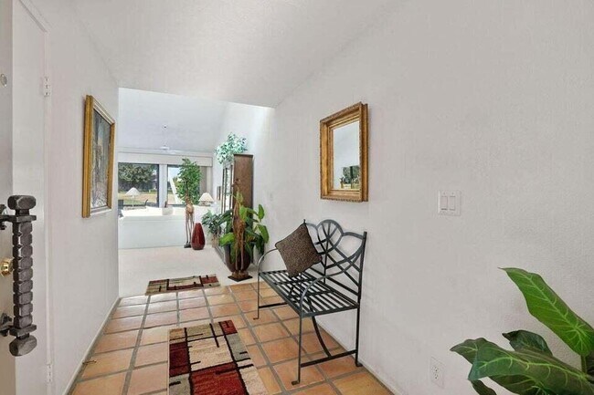 Building Photo - 119 Torremolinos Dr