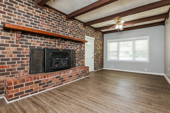 Building Photo - 123 Belknap Rd