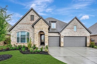 Building Photo - 32035 River Birch Ln