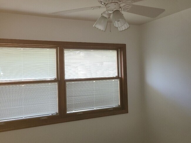 Foto del edificio - 3 Bedroom Single Family Home in Florissant
