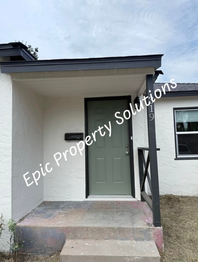 Foto del edificio - 319 E Dayton Ave