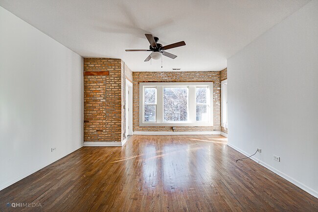 Foto del edificio - 438 E 62nd St