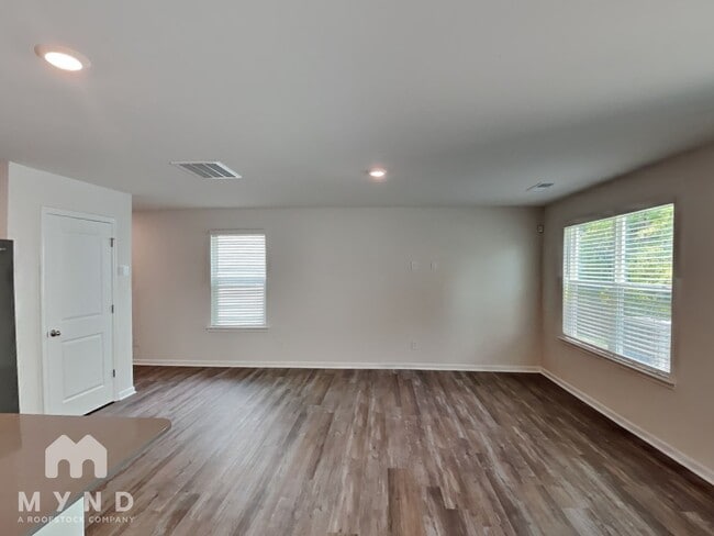 Building Photo - 2945 Penninger Cir