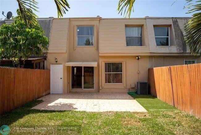 Foto del edificio - 316 Sunshine Dr