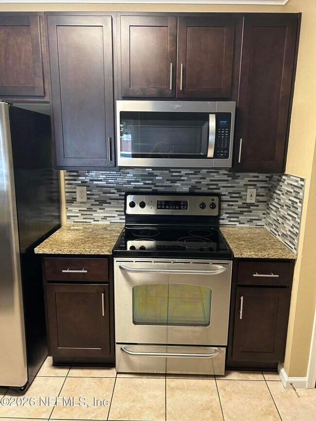 Foto del edificio - 785 Oakleaf Plantation Pkwy