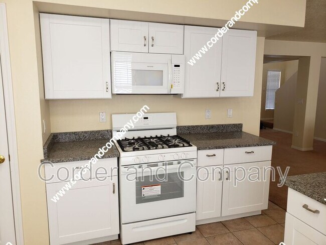 Foto del edificio - 8116 Fieldstone Ave NW