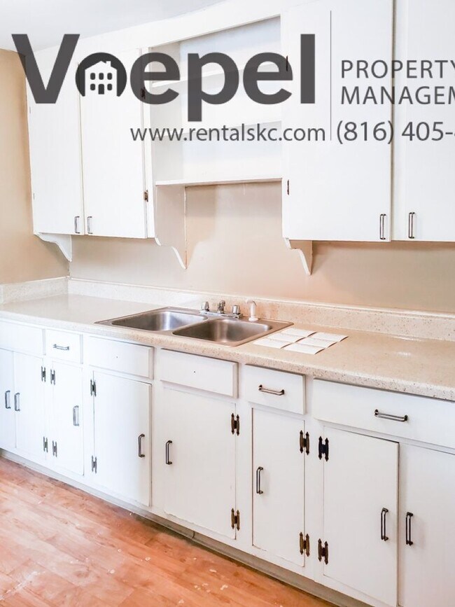 Building Photo - 5409-5411 Harrison St.