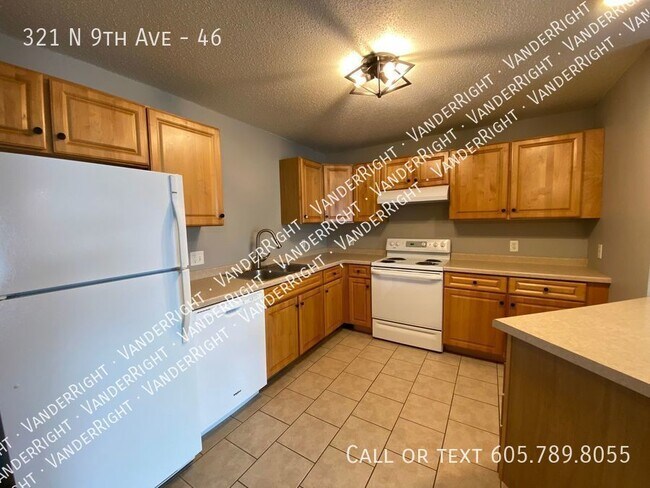 Foto del edificio - 321 9th Ave