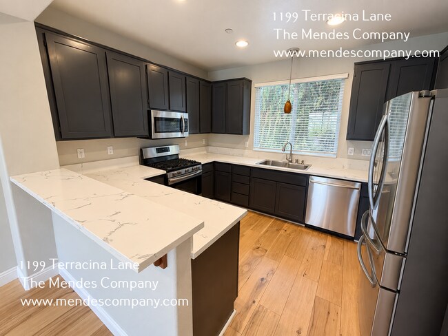 Foto del edificio - 1199 Terracina Ln