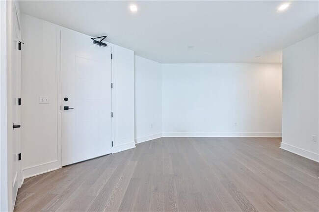 Foto del edificio - 788 West Marietta St NW