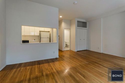 Primary Photo - 239 E 53rd St