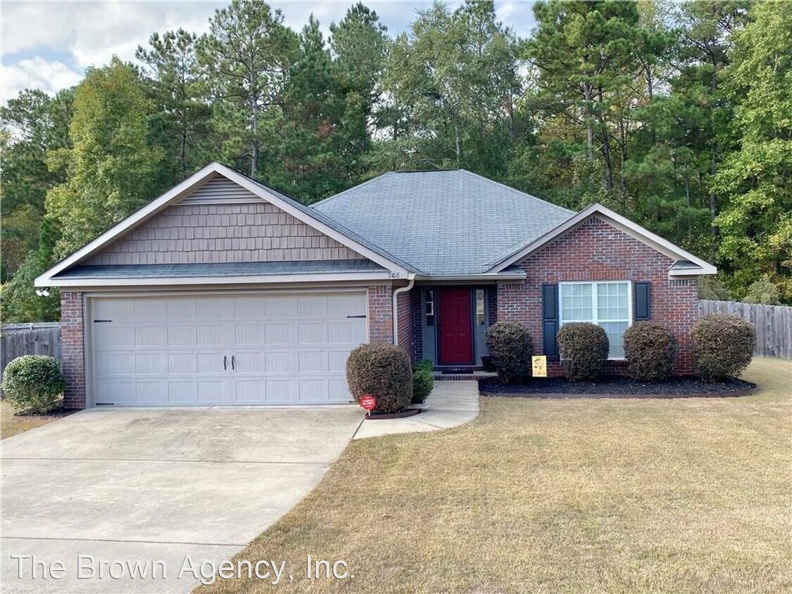 Primary Photo - 3 br, 2 bath House - 208 Oak Park Drive