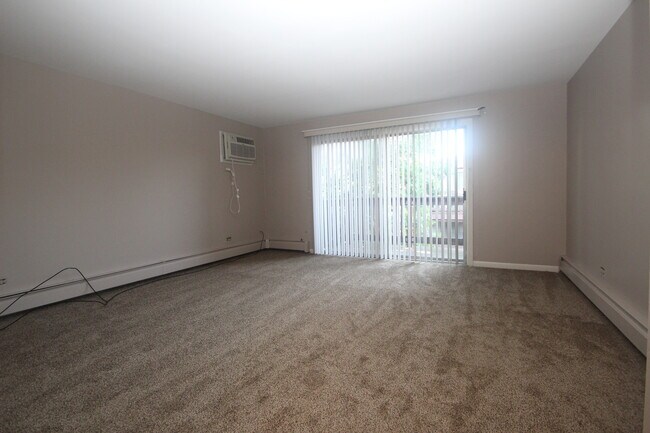 Building Photo - 14840 Ketelaar Dr
