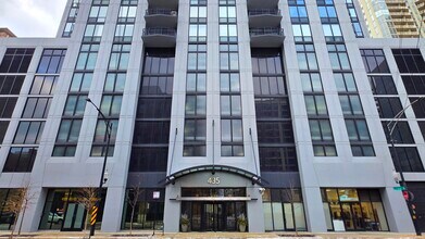 Building Photo - 435 W Erie St