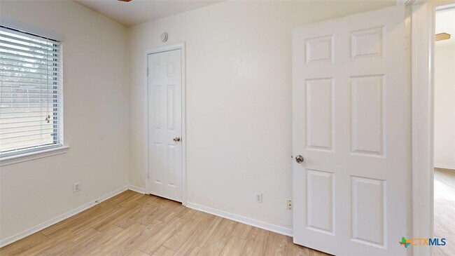 Foto del edificio - 802 Hackberry St