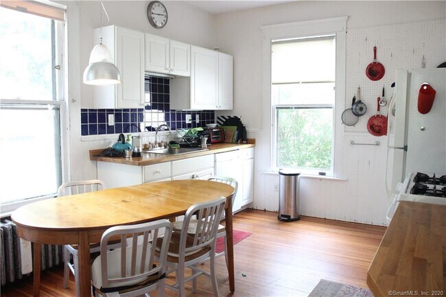 Foto del edificio - 103 Avon St