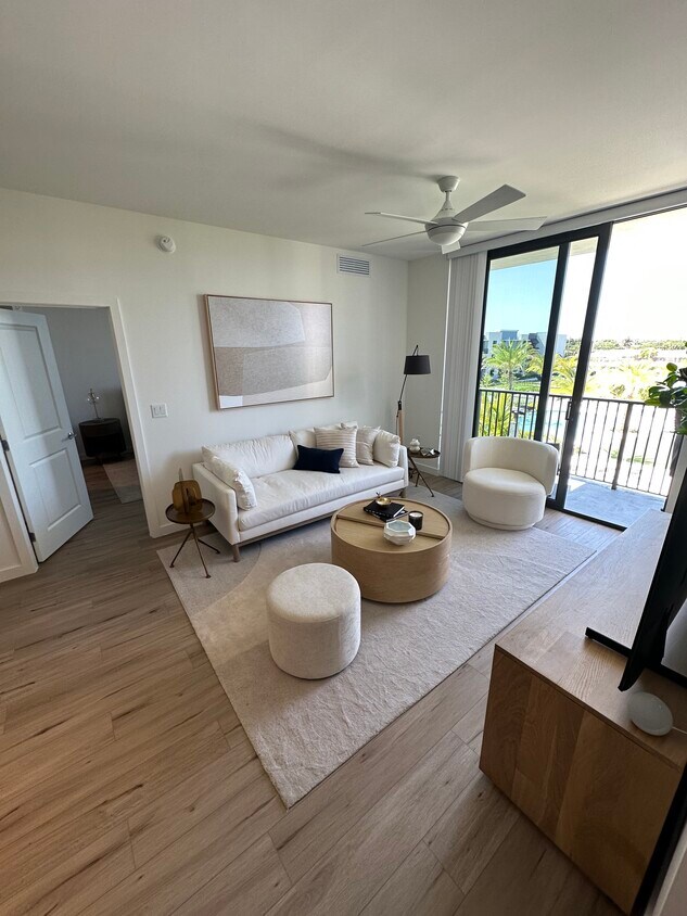 Foto principal - 7107 W 4th Way