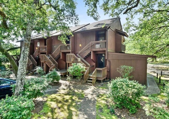 Foto del edificio - 121 Lakeside Villla