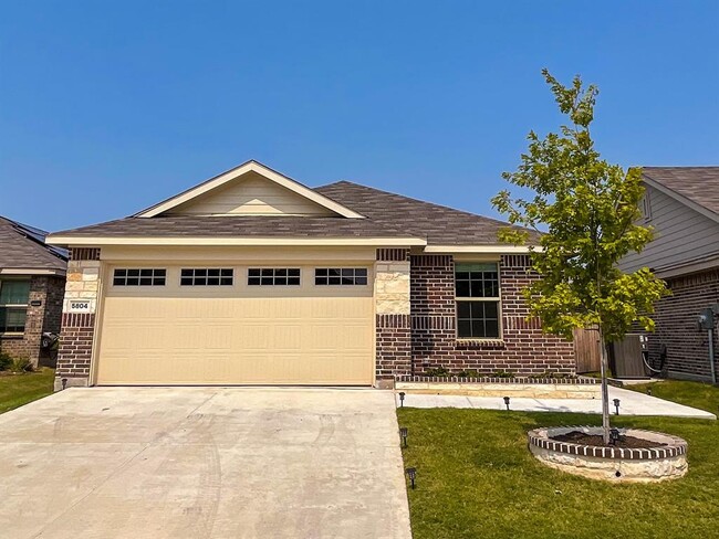 Building Photo - 5804 Honey Creek St