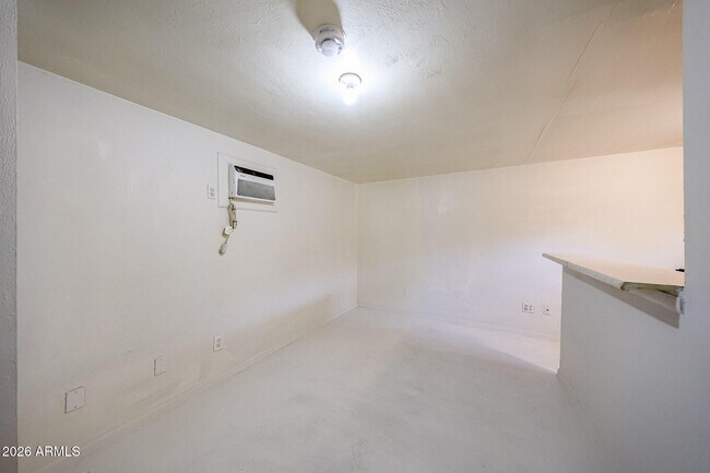 Foto del edificio - 1005 E Moreland St